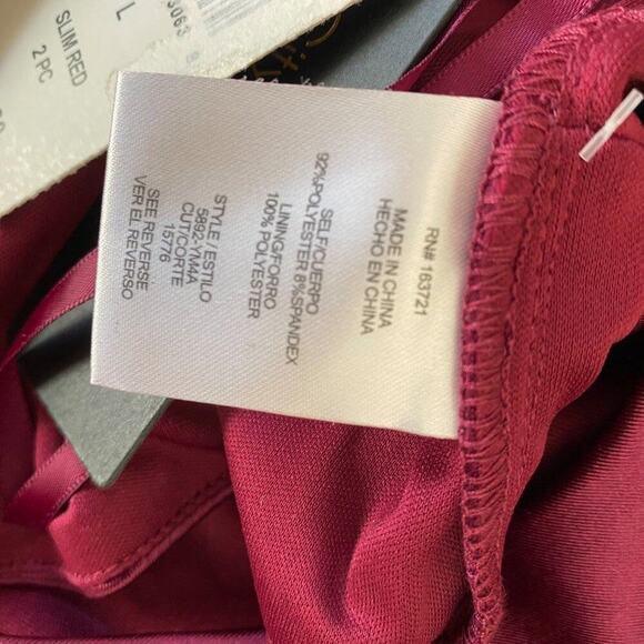City Studio sz Large Y2K spaghetti strap wine crop top NWT - Picture 3 of 5